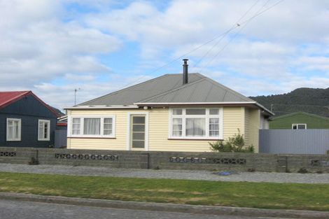 Photo of property in 47 Blake Street, Blaketown, Greymouth, 7805