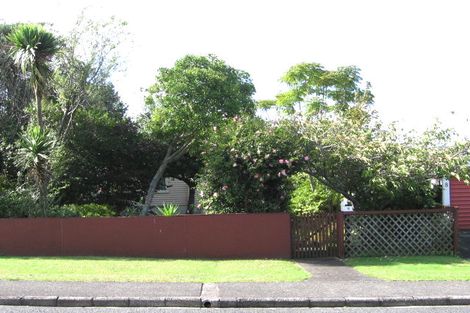Photo of property in 8 Jaemont Avenue, Te Atatu South, Auckland, 0610