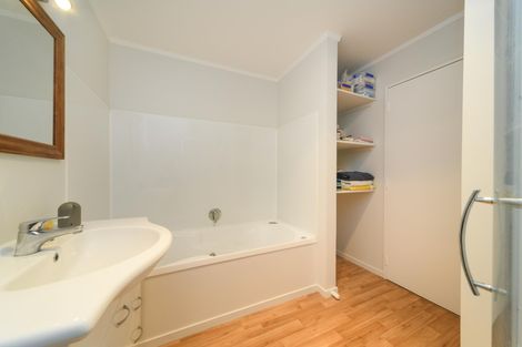 Photo of property in 873 Roberts Line, Bunnythorpe, Palmerston North, 4478