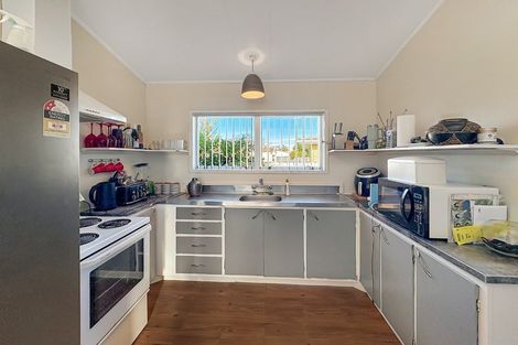 Photo of property in 4 Maple Place, Aramoho, Whanganui, 4500