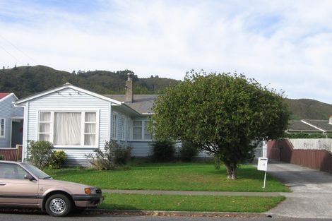 Photo of property in 48 Churton Crescent, Taita, Lower Hutt, 5011