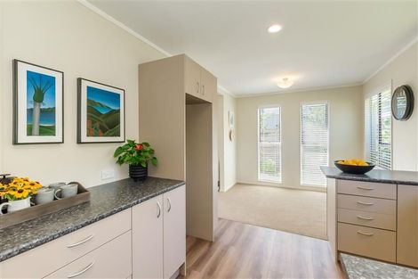 Photo of property in 2a Stuart Street, Waikanae, 5036