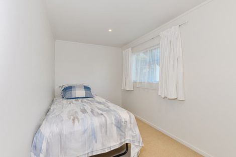 Photo of property in 18 Lavelle Road, Henderson, Auckland, 0612