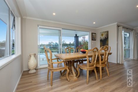 Photo of property in 43e Terry Smyth Drive, Kumeu, 0892