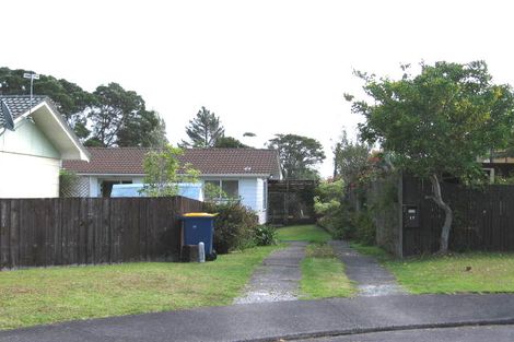 Photo of property in 17 Pankhurst Place, Sunnyvale, Auckland, 0612