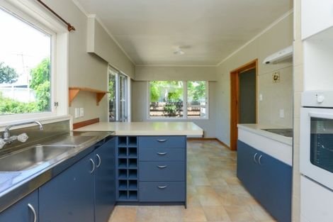 Photo of property in 28 Canterbury Street, Tamatea, Napier, 4112