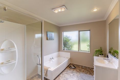 Photo of property in 346 Porangahau Road, Waipukurau, 4282