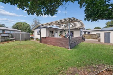 Photo of property in 12 Conifer Place, Te Puke, 3119