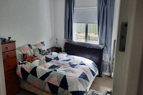 Photo of property in 1 Sunstone Crescent, Brown Owl, Upper Hutt, 5018