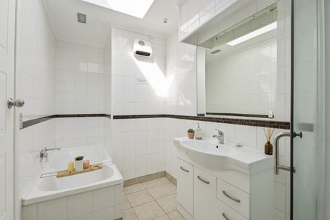 Photo of property in 3 Tui Road, Raumati Beach, Paraparaumu, 5032