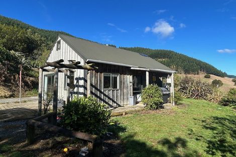 Photo of property in 99 Irvine Road, Wairoa Valley, Brightwater, 7091