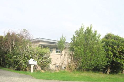 Photo of property in 220 Dowse Drive, Maungaraki, Lower Hutt, 5010