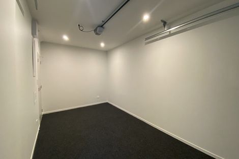 Photo of property in 5/2 Moor Avenue, Te Atatu Peninsula, Auckland, 0610