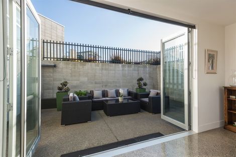 Photo of property in 105 Glenstrae Road, Redcliffs, Christchurch, 8081