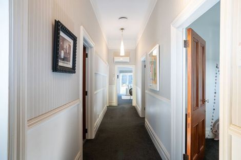 Photo of property in 56 Derwent Street, Island Bay, Wellington, 6023