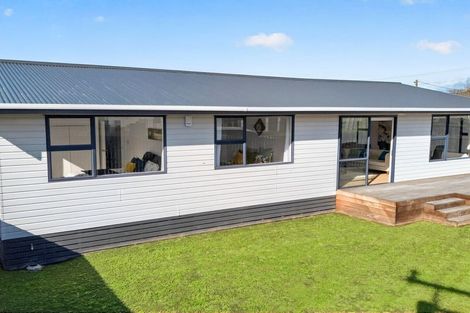 Photo of property in 22a Matua Road, Huapai, Kumeu, 0810