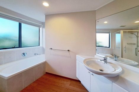 Photo of property in 18 Sharples Place, Somerville, Auckland, 2014