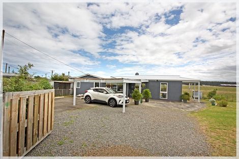 Photo of property in 6 Watchorn Place, Foxton Beach, Foxton, 4815