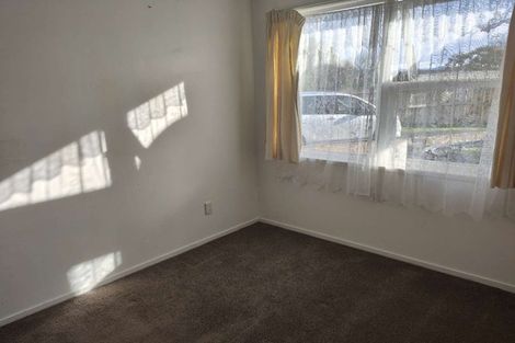 Photo of property in 41 Takapu Street, Henderson, Auckland, 0612