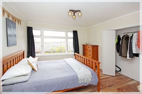 Photo of property in 19 Linklater Avenue, Foxton Beach, Foxton, 4815