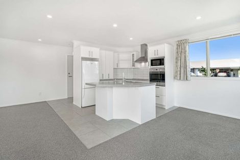Photo of property in Henry Russell Estate, 8/36 Belgrove Drive, Waipukurau, 4200