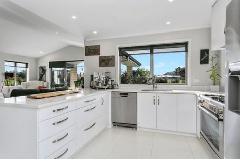 Photo of property in 2/1 Lowe Road, Rukuhia, Hamilton, 3282