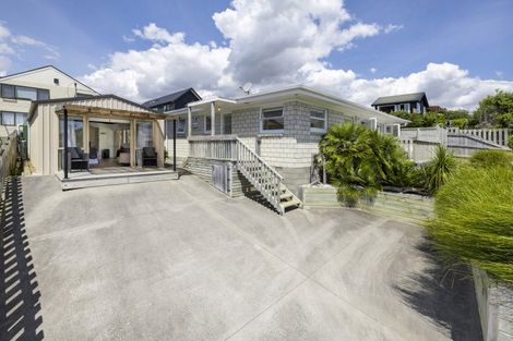 Photo of property in 10 Tahuna Avenue, Raglan, 3225