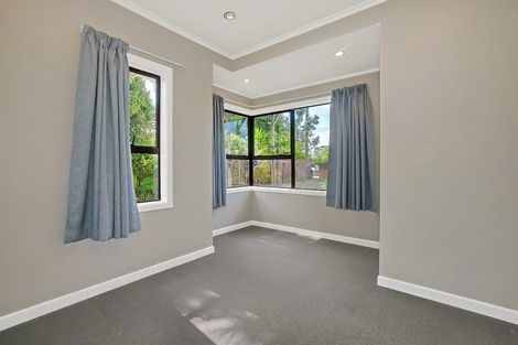 Photo of property in 19 Birdwood Road, Swanson, Auckland, 0612