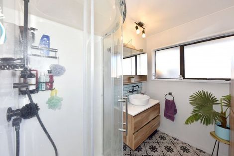 Photo of property in 2/82 Lincoln Road, Hillmorton, Christchurch, 8024