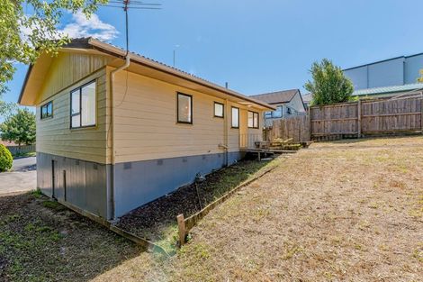 Photo of property in 6 Holmes Drive South, West Harbour, Auckland, 0618