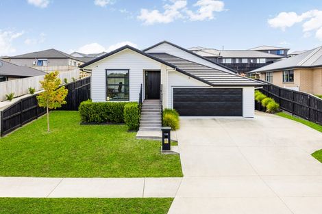 Photo of property in 135 Harriet Johnston Drive, Pokeno, 2402