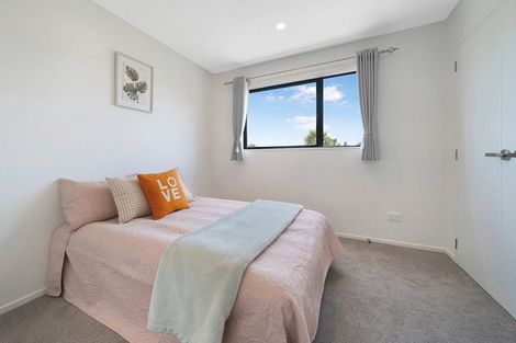 Photo of property in 7/17 Rewarewa Road, Te Atatu Peninsula, Auckland, 0610