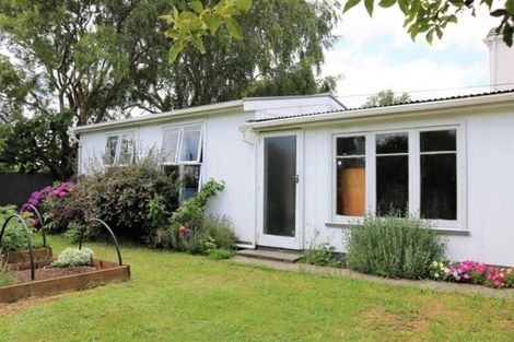 Photo of property in 27 Saint Annes Street, Levin, 5510