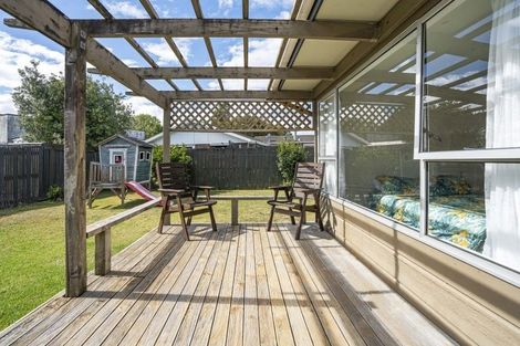 Photo of property in 7 Glengowan Place, Conifer Grove, Takanini, 2112