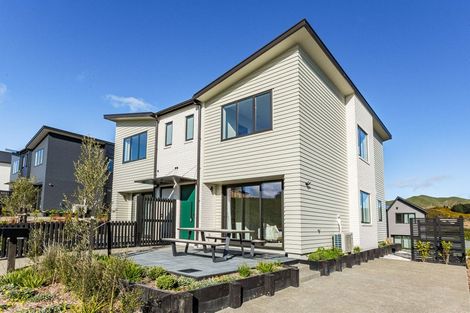 Photo of property in 2 Tiratu Rise, Whitby, 5024