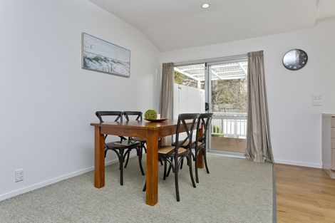 Photo of property in 1/55 Sylvia Road, Hillcrest, Auckland, 0627