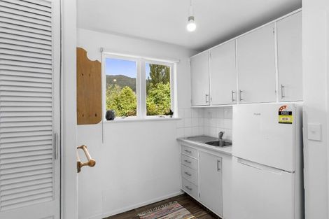 Photo of property in 53 Lowry Crescent, Stokes Valley, Lower Hutt, 5019