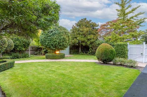 Photo of property in 24 North Parade, Richmond, Christchurch, 8013