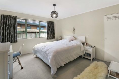 Photo of property in 40a Cunliffe Street, Johnsonville, Wellington, 6037