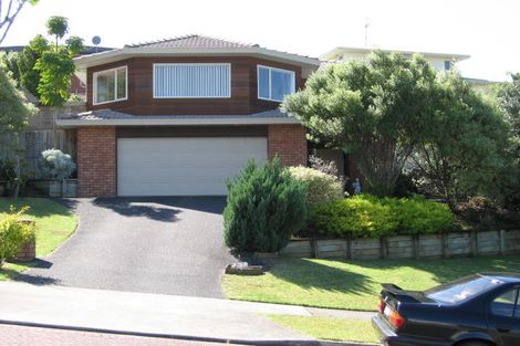 Photo of property in 16 Caversham Drive, Torbay, Auckland, 0630