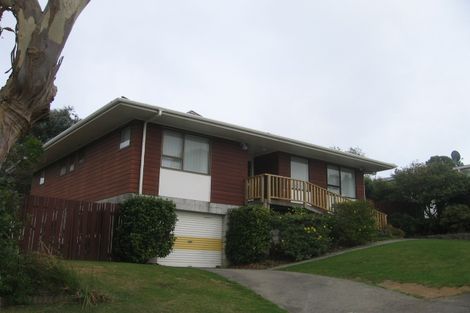 Photo of property in 15 Staithes Drive North, Whitby, Porirua, 5024