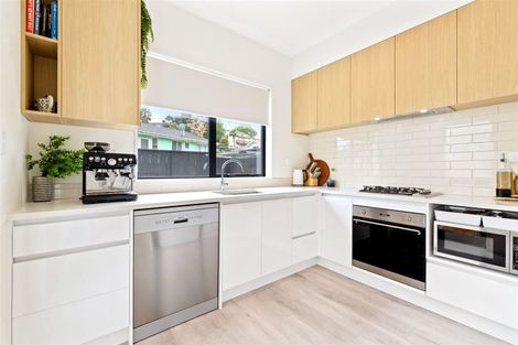 Photo of property in 66b Donovan Avenue, Massey, Auckland, 0614