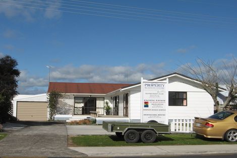 Photo of property in 26 Lee Street, Whitianga, 3510