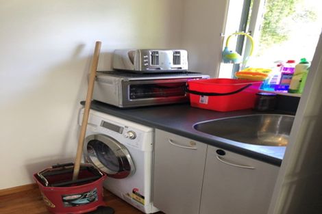 Photo of property in 17 Vandeleur Avenue, Birkdale, Auckland, 0626