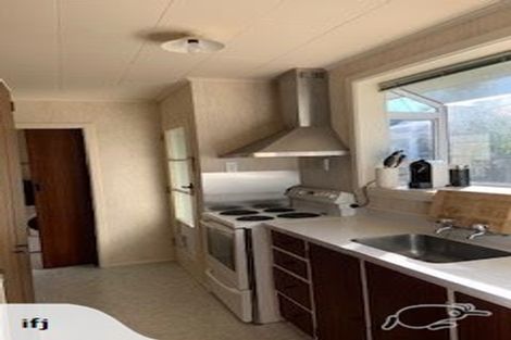 Photo of property in 2/156 Knights Road, Hutt Central, Lower Hutt, 5011