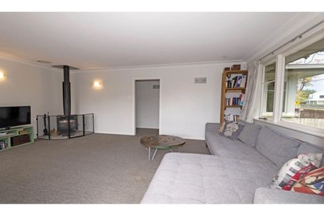 Photo of property in 14 Birdwood Road, Swanson, Auckland, 0612