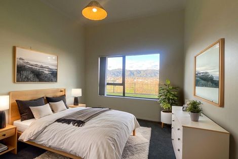 Photo of property in 17-19 Tirohanga Road, Tirohanga, Lower Hutt, 5010