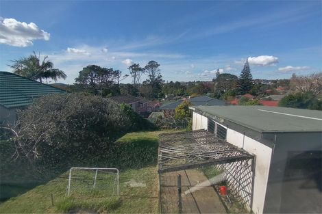 Photo of property in 492 Blockhouse Bay Road, Blockhouse Bay, Auckland, 0600
