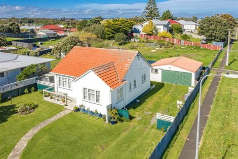 Photo of property in 48 Mosston Road, Castlecliff, Whanganui, 4501