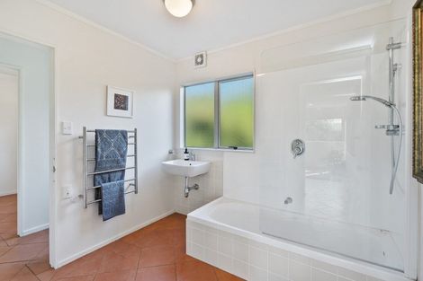 Photo of property in 35 Bay View Road, Whangarei Heads, Whangarei, 0174